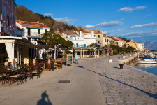 Baška - pobřežní promenáda